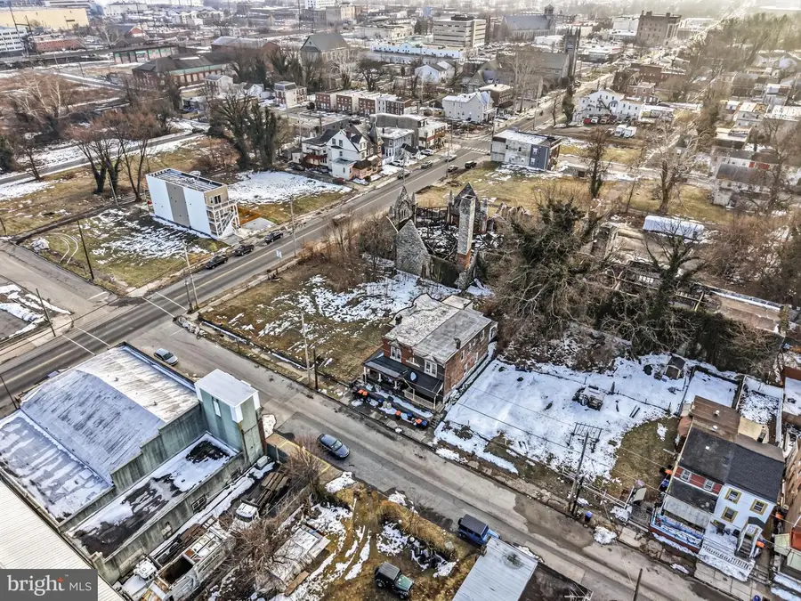 916 Potter St, Chester, PA 19013 - #3