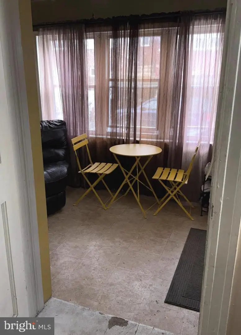 75 Lamport Rd, Upper Darby, PA 19082 - #3