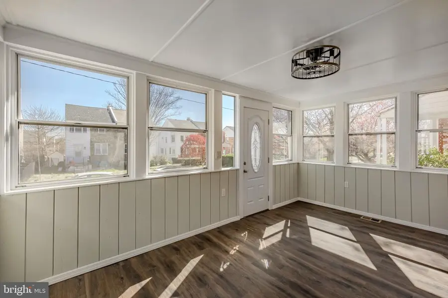 1110 Cobbs St, Drexel Hill, PA 19026 - #2