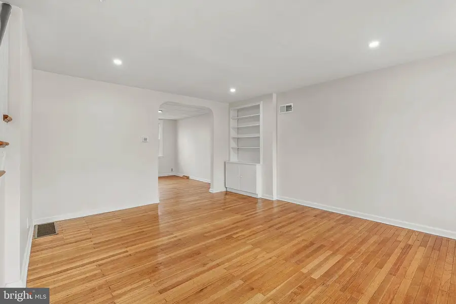 432 Grace Rd, Upper Darby, PA 19082 - #3