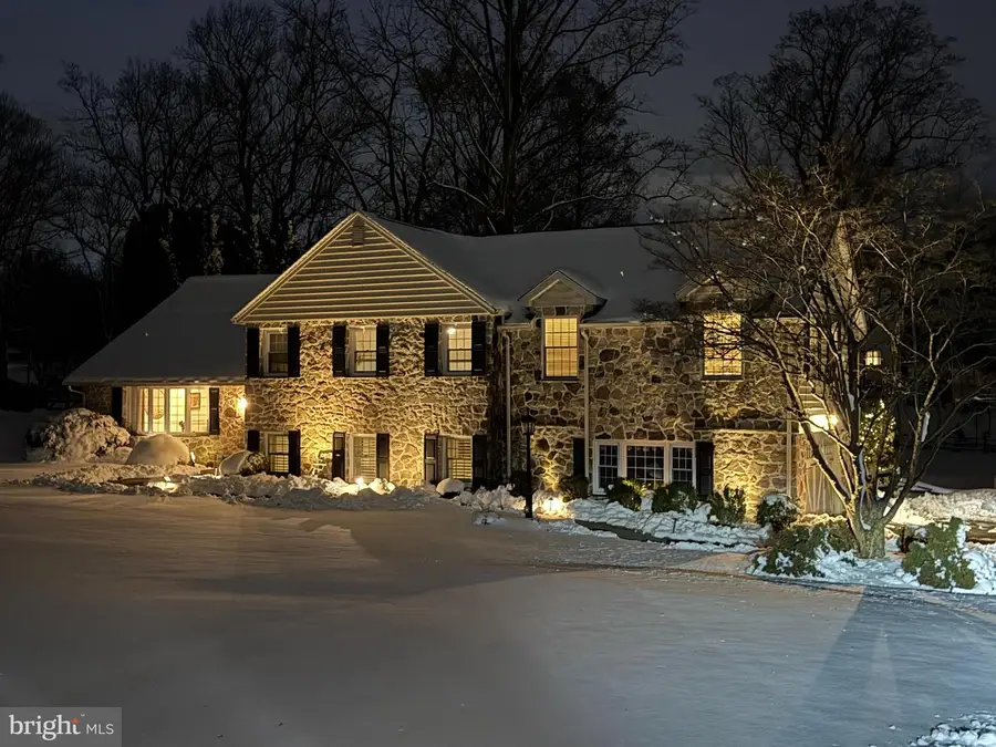 3663 Wyola Dr, Newtown Square, PA 19073 - #2