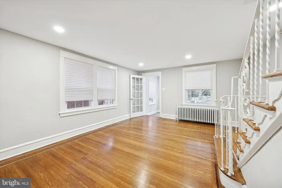 413 Clifton Ave, Sharon Hill, PA 19079 - #3