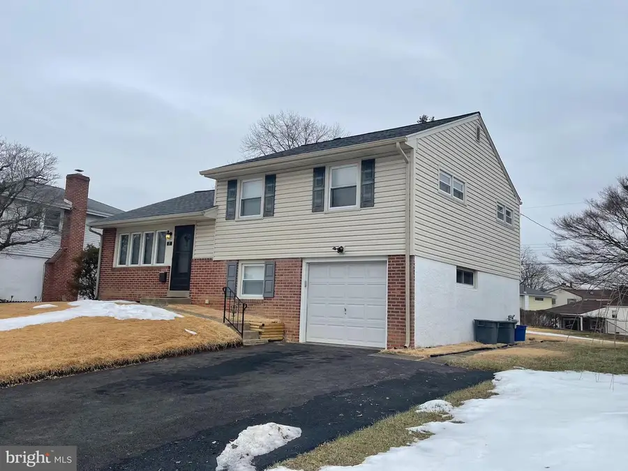 237 Talbot Dr, Broomall, PA 19008 - #2