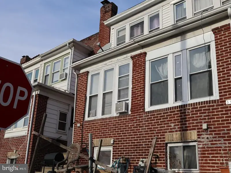 319 Avon Rd, Upper Darby, PA 19082 - #2