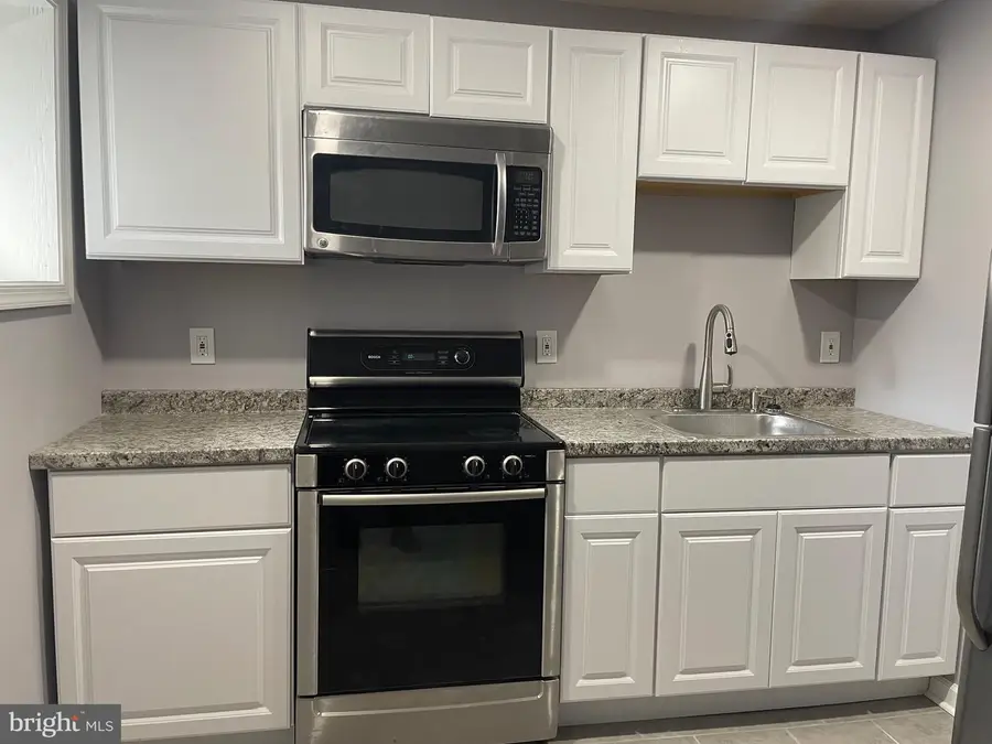 413 Ivy St, Chester, PA 19013 - #3