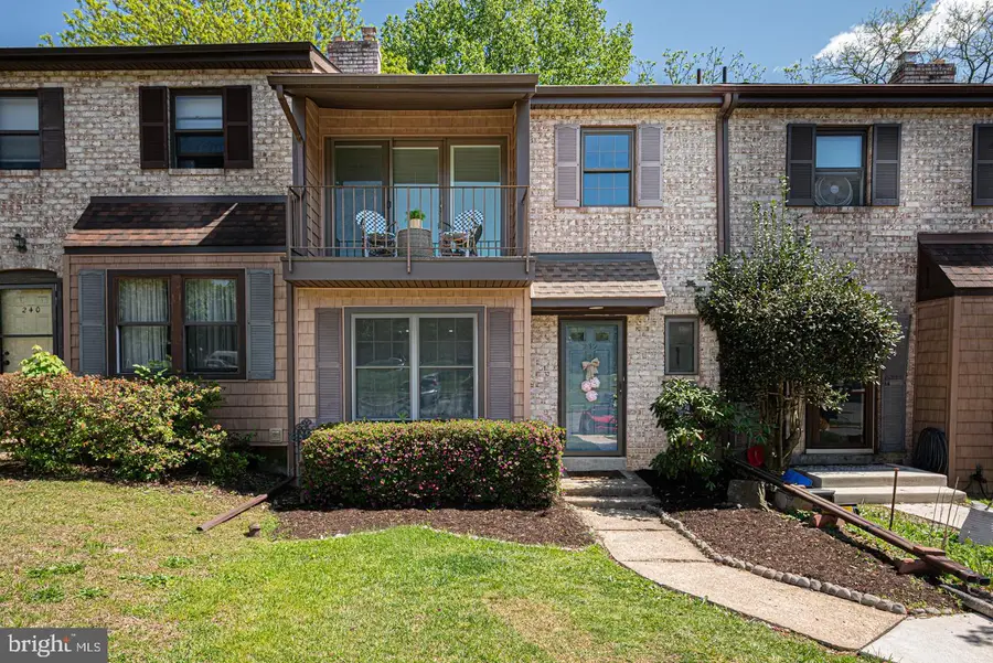 239 Bishop Dr, Aston, PA 19014 - #2