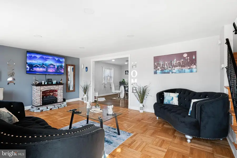 409 W Grays Ave, Glenolden, PA 19036 - #3