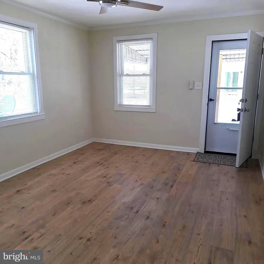 403 Trenton Ct, Wallingford, PA 19086 - #3