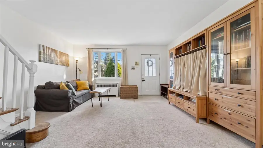 8016 Arlington Ave, Upper Darby, PA 19082 - #3