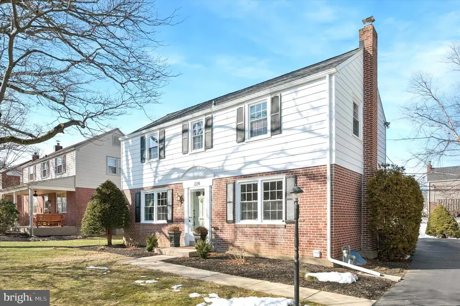 224 Farnham Rd, Havertown, PA 19083 - #2