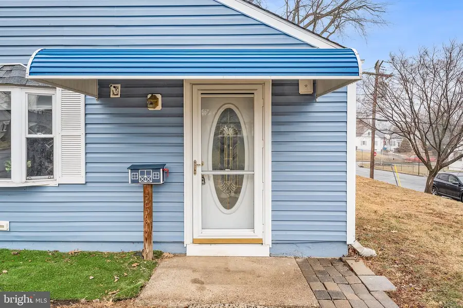 25 Norman St, Aston, PA 19014 - #3