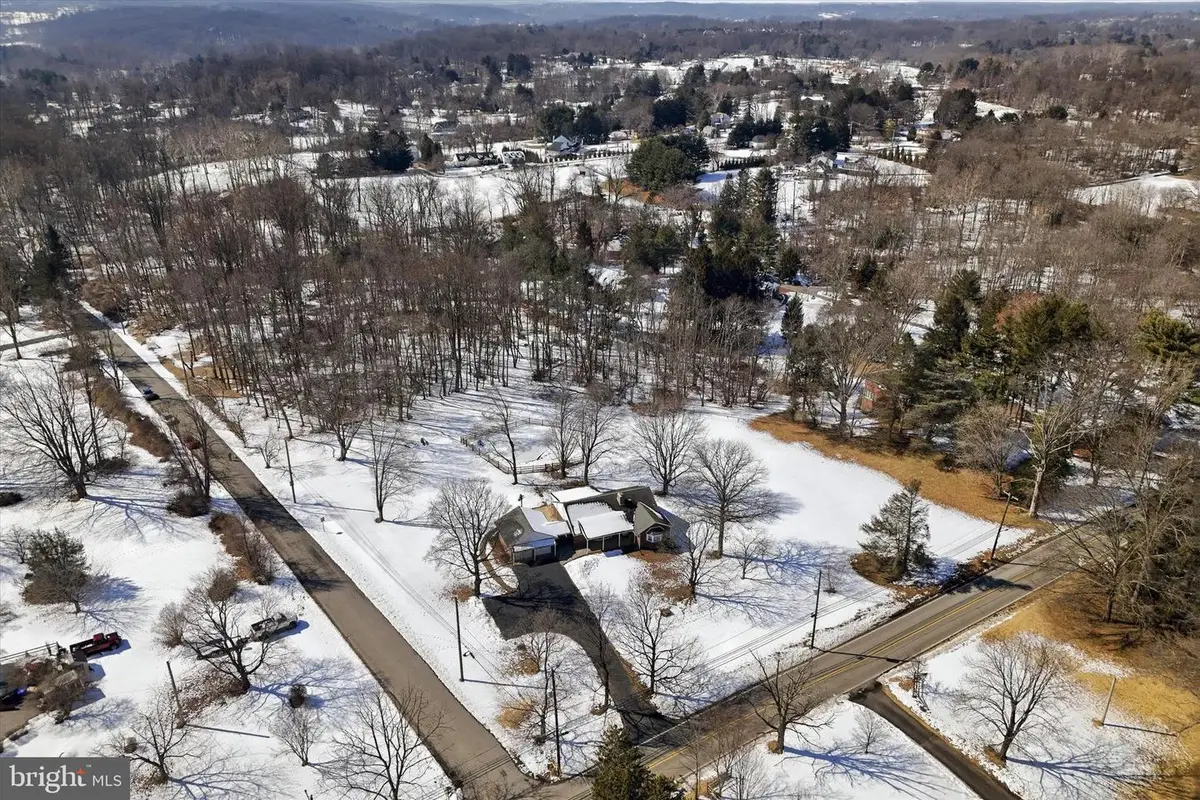 1304 Valley Rd, Glen Mills, PA 19342 - #1