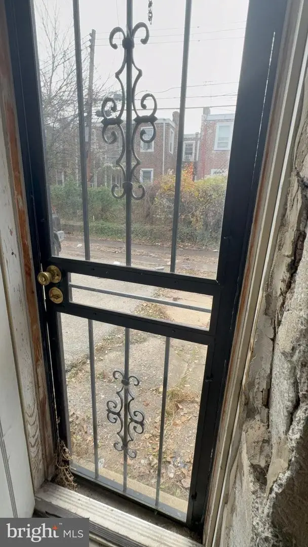 320 Mulberry St, Darby, PA 19023 - #2