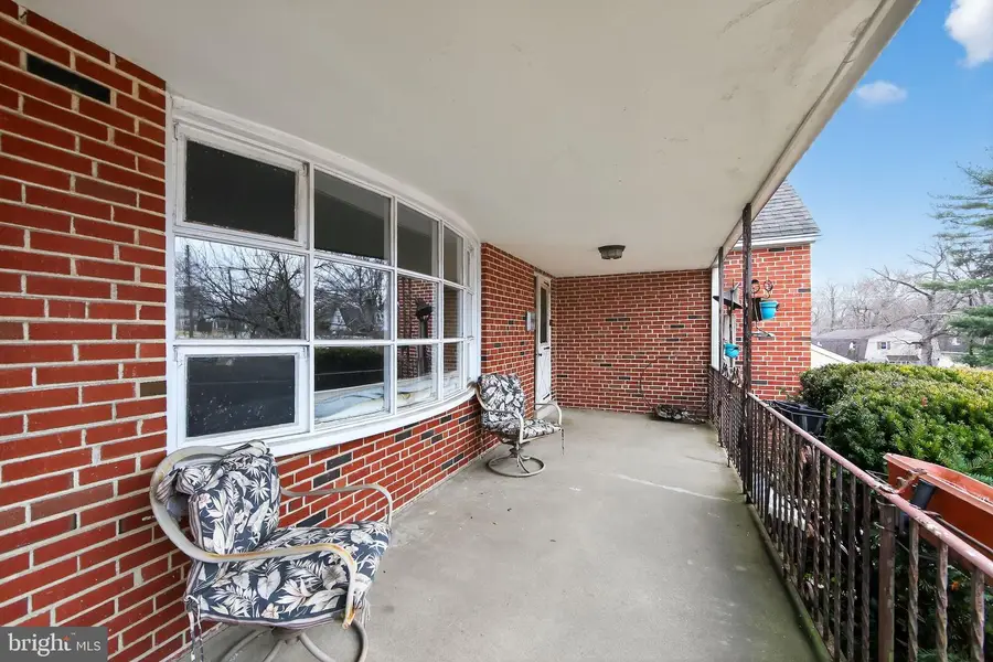 303 Perry St, Ridley Park, PA 19078 - #2