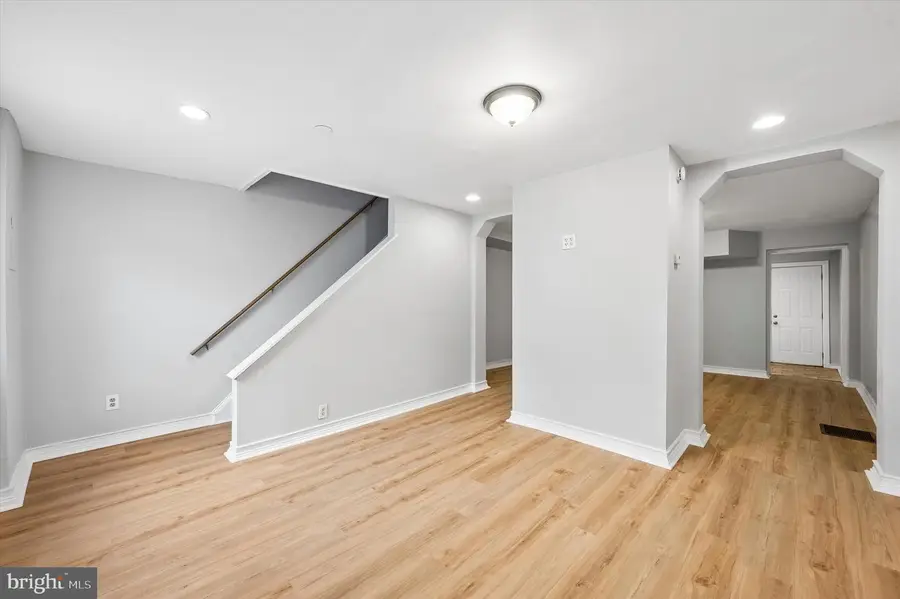 26 N 10th St, Darby, PA 19023 - #3