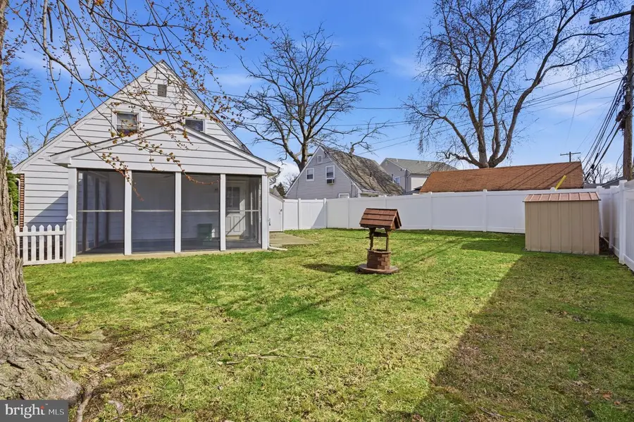 2704 Quaint St, Secane, PA 19018 - #3