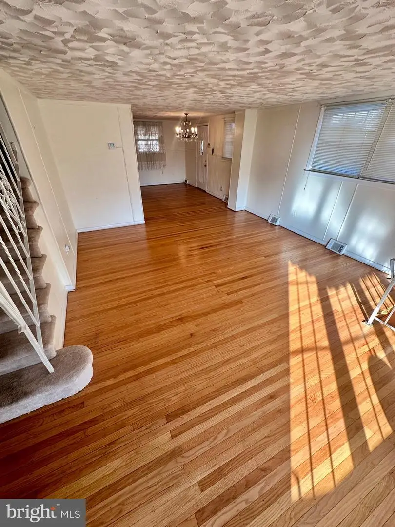 201 Emerald Ln, Media, PA 19063 - #3