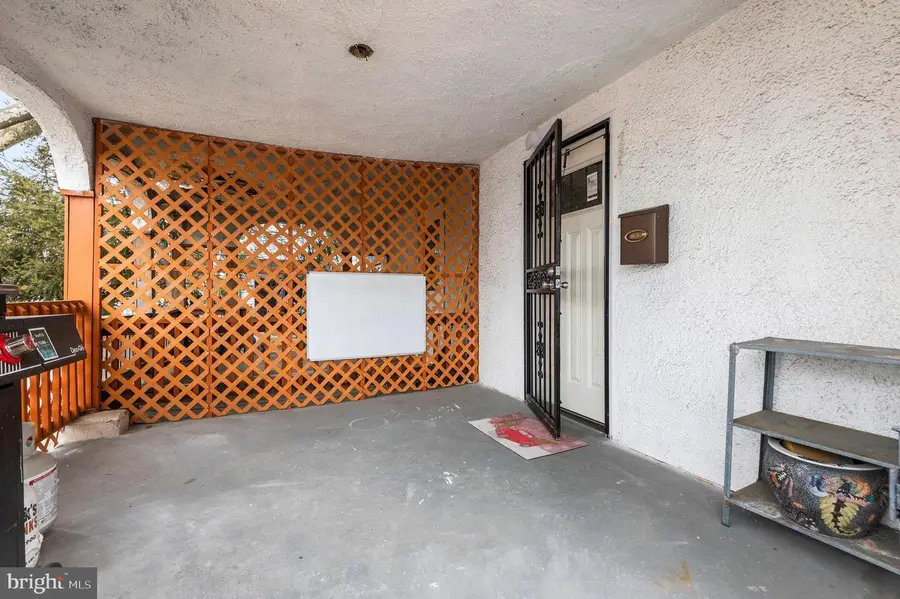 227 Shirley Rd, Upper Darby, PA 19082 - #3