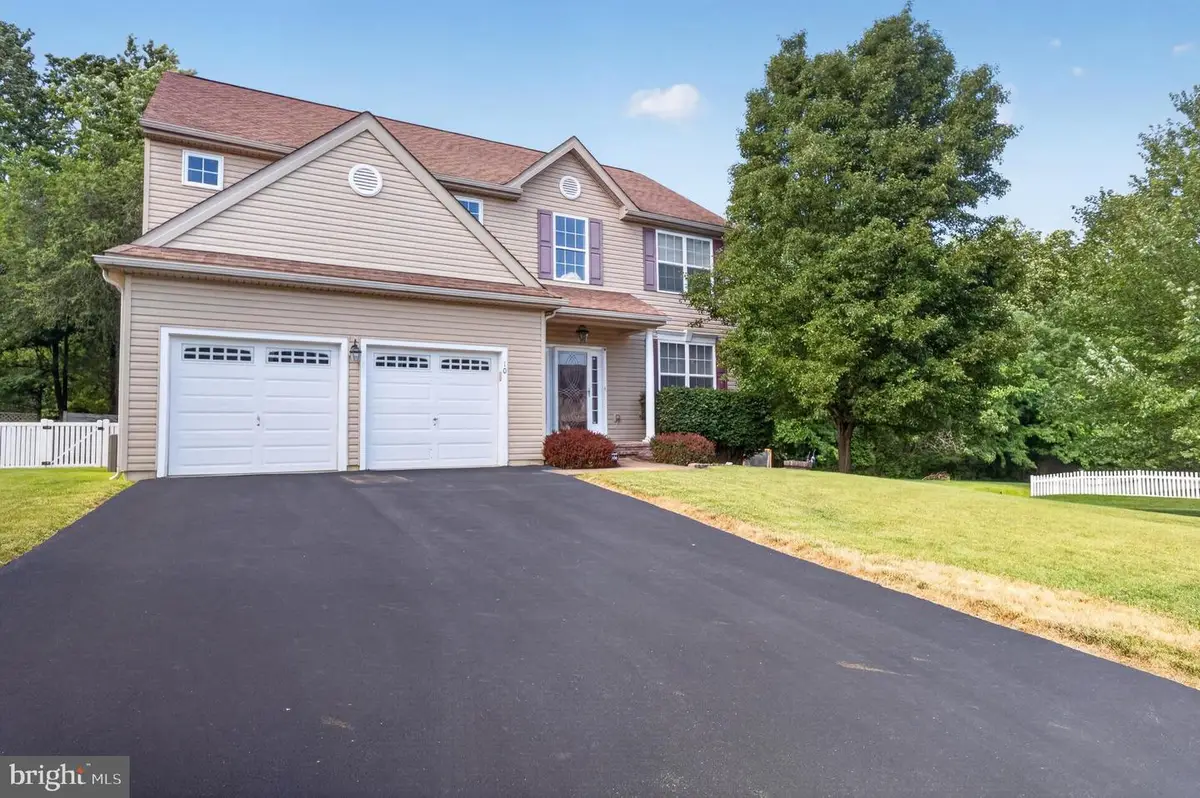 10 Buck Ln, Upper Chichester, PA 19061 - #1