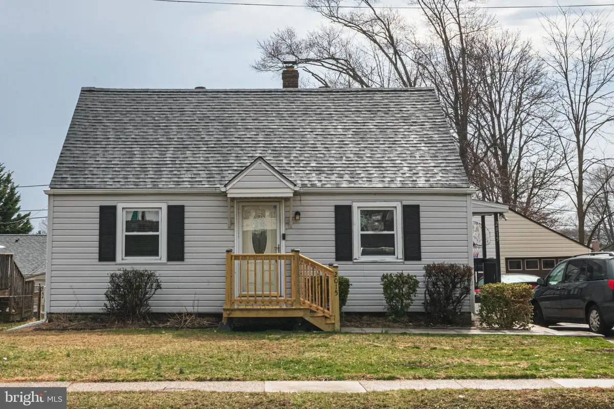 2015 Dutton Mill Rd, Aston, PA 19014 - #1