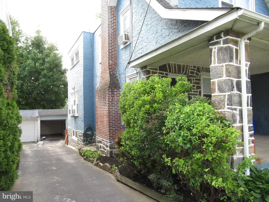 3832 Crest Rd, Drexel Hill, PA 19026 - #2