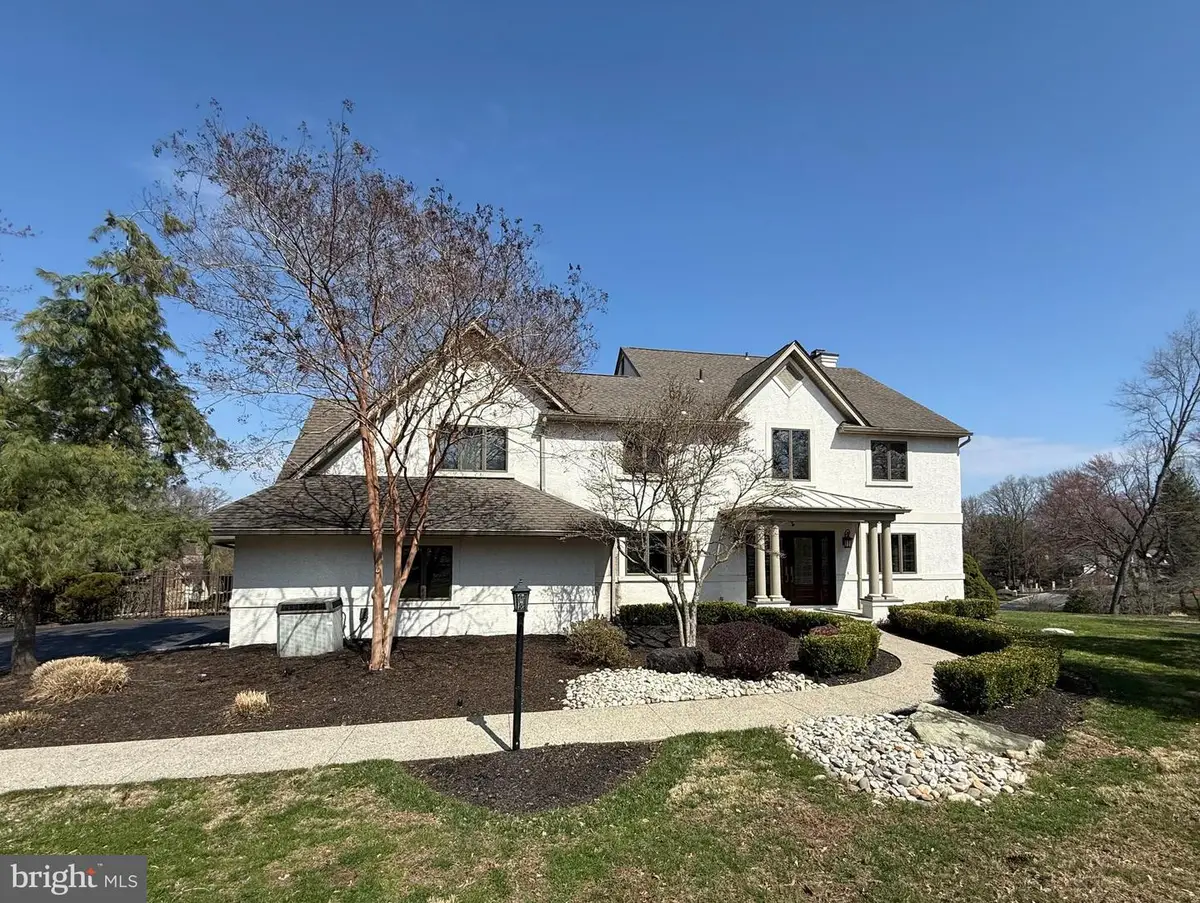 2 Forest Lake Dr, Media, PA 19063 - #1