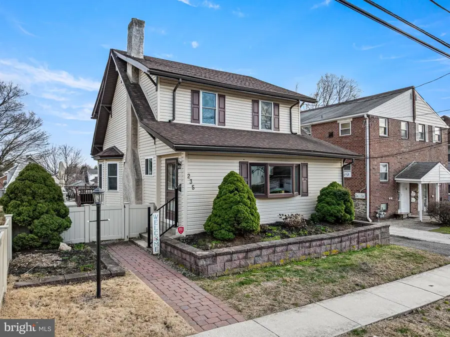 235 Ardmore Ave, Upper Darby, PA 19082 - #2