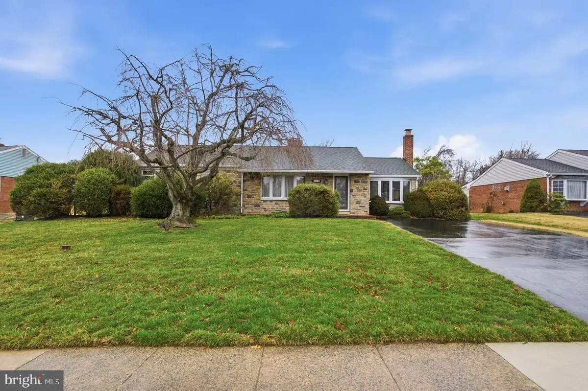 110 S New Ardmore Ave, Broomall, PA 19008 - #1