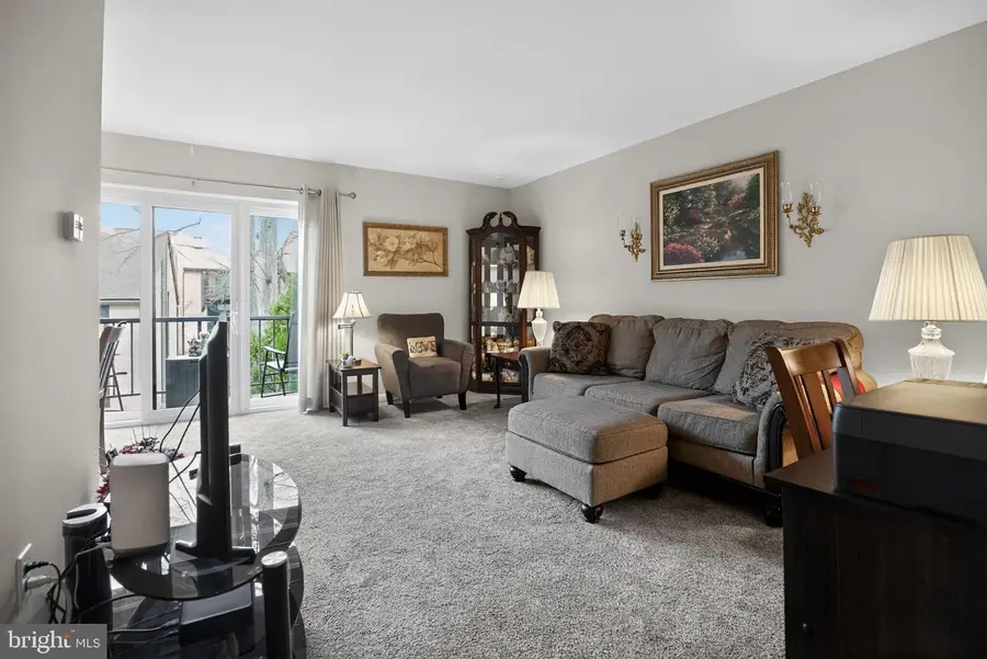 302 Painters Xing, Chadds Ford, PA 19317 - #2