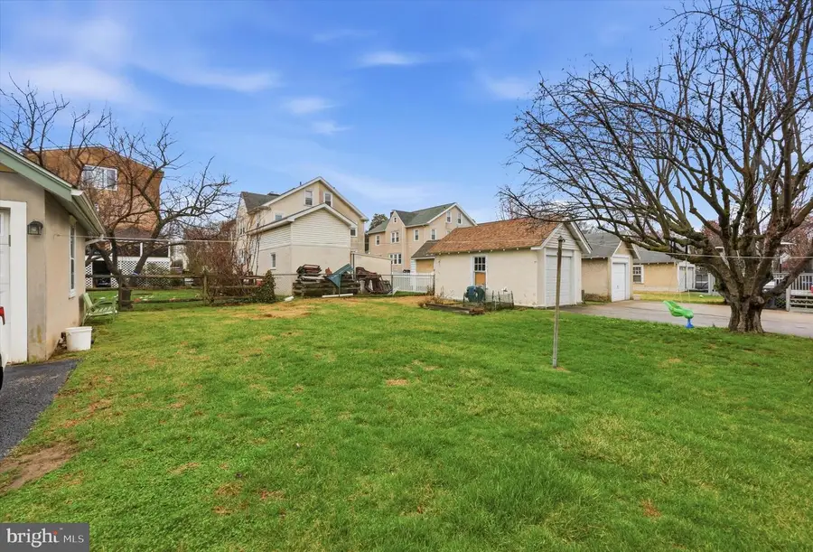 148 Sycamore Rd, Havertown, PA 19083 - #3