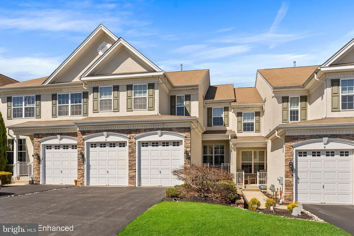 6 Wharton Dr, Glen Mills, PA 19342 - #1