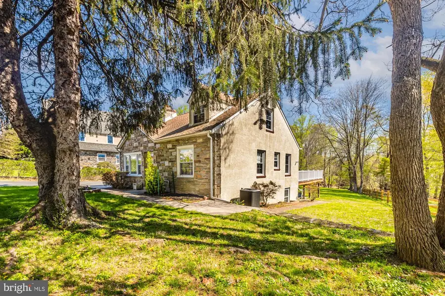 405 E Woodland Ave, Springfield, PA 19064 - #3