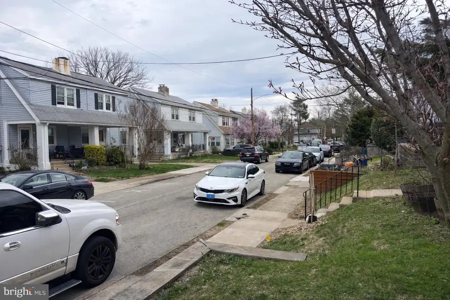 227 N Linden Ave, Upper Darby, PA 19082 - #2