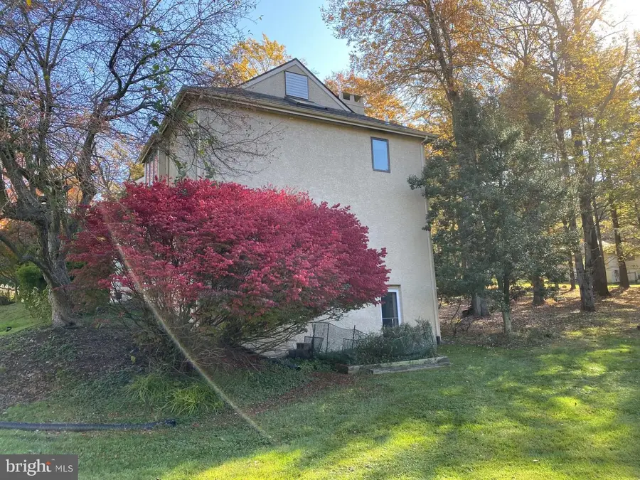 17 Jonathan Morris Cir, Media, PA 19063 - #3