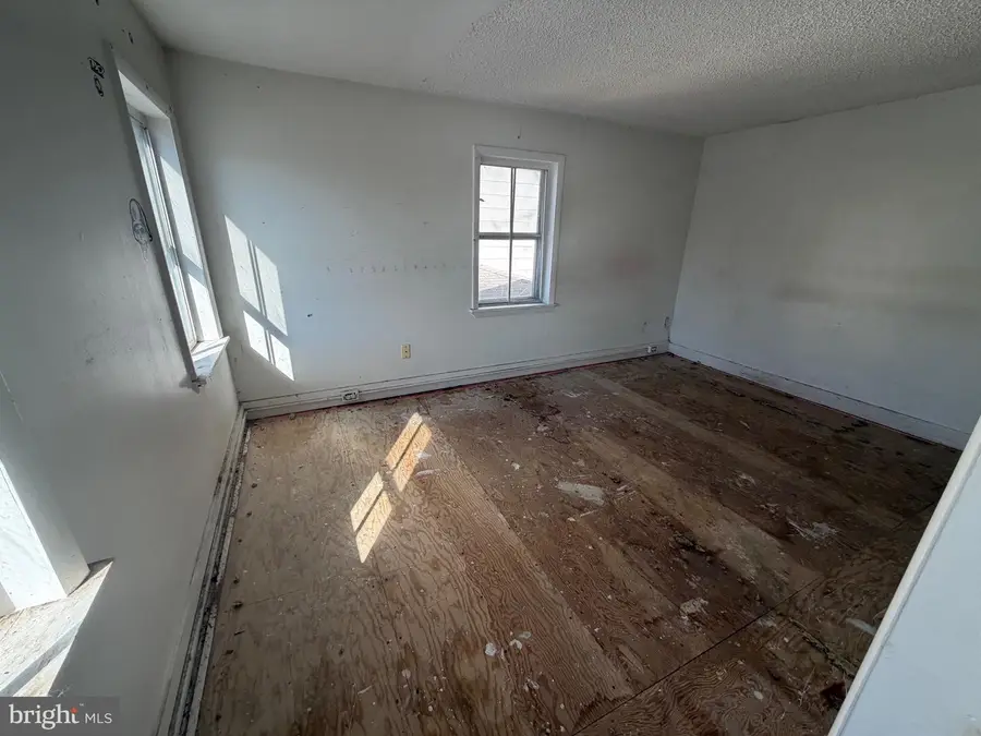 615 Vernon St, Media, PA 19063 - #3