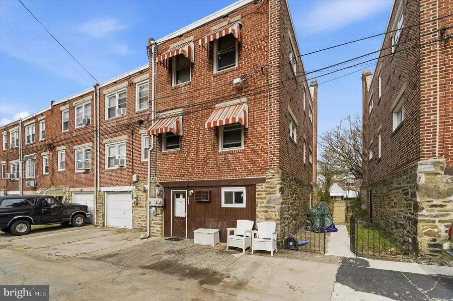 828 Fairfax Rd, Drexel Hill, PA 19026 - #3