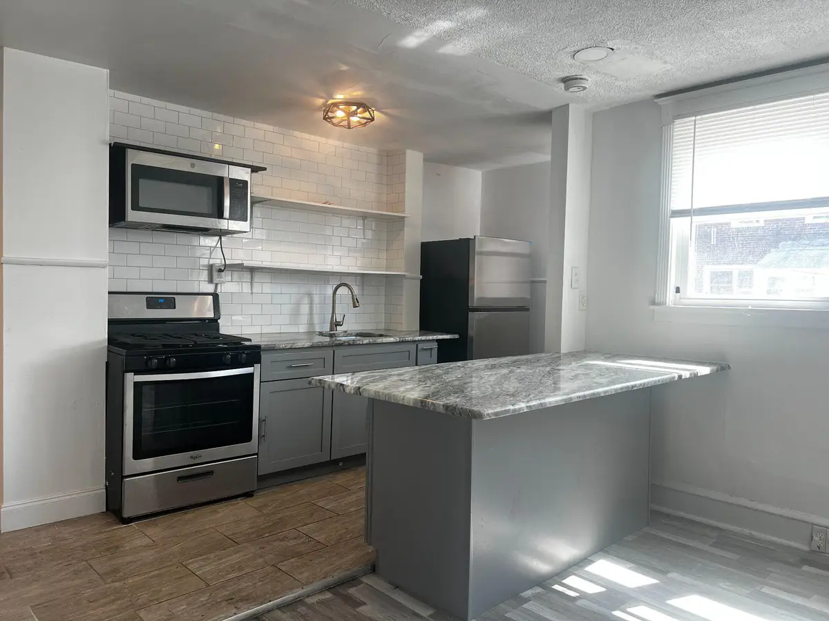 7056 Aberdeen Rd, Upper Darby, PA 19082 - #1