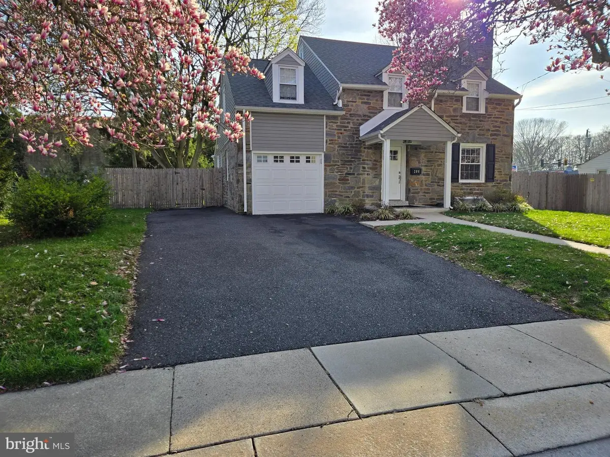 208 Parham Rd, Springfield, PA 19064 - #1