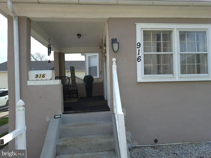 916 Spruce St, Collingdale, PA 19023 - #3