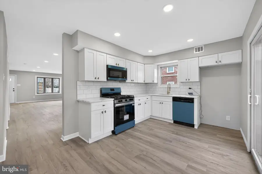 129 Shisler Ave, Aldan, PA 19018 - #2