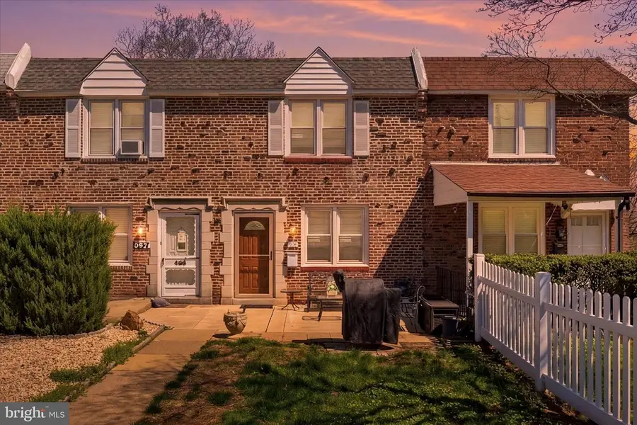 535 Seven Oaks Dr, Clifton Heights, PA 19018 - #3