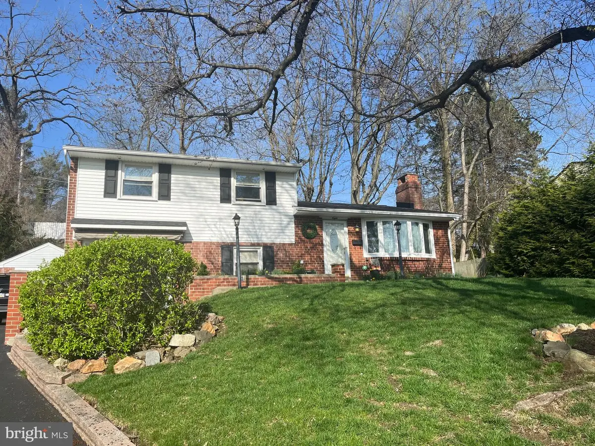 8 Grove Ln, Broomall, PA 19008 - #1