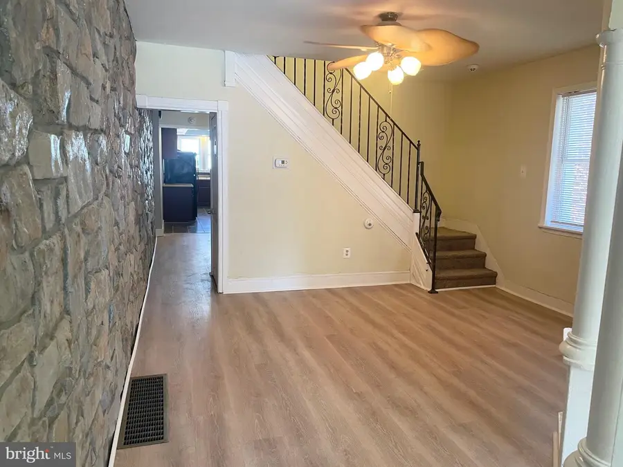 525 Highland Ave, Chester, PA 19013 - #3