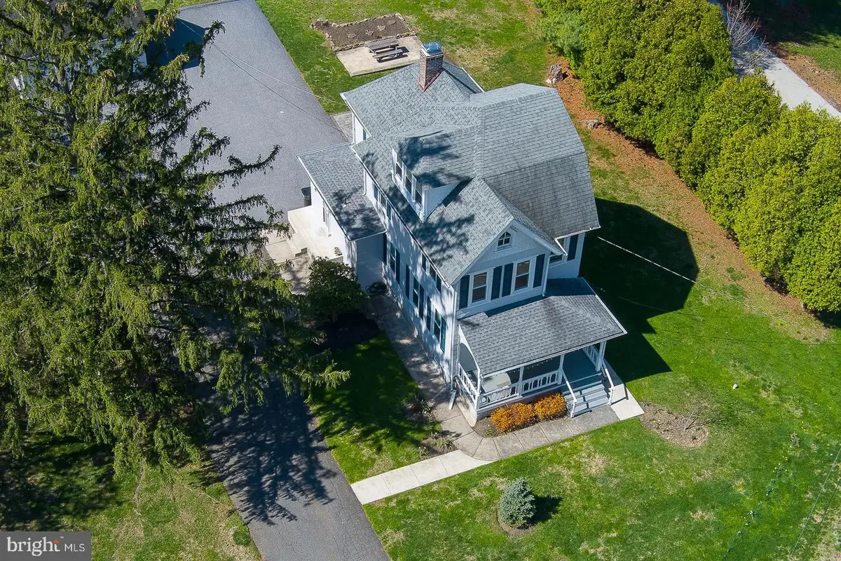 642 Concord Rd, Glen Mills, PA 19342 - #1