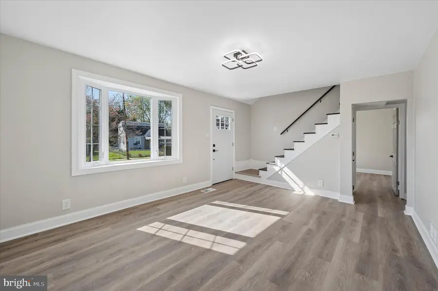 222 W Love Ln, Norwood, PA 19074 - #3