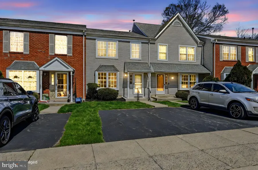 94 Victoria Dr, Aston, PA 19014 - #2