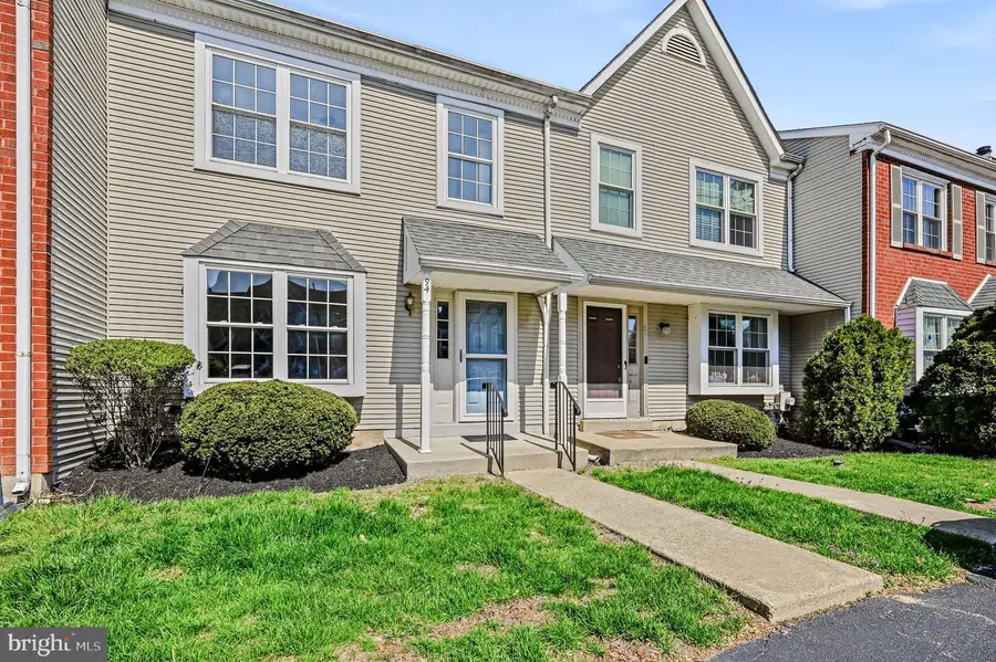 94 Victoria Dr, Aston, PA 19014 - #3