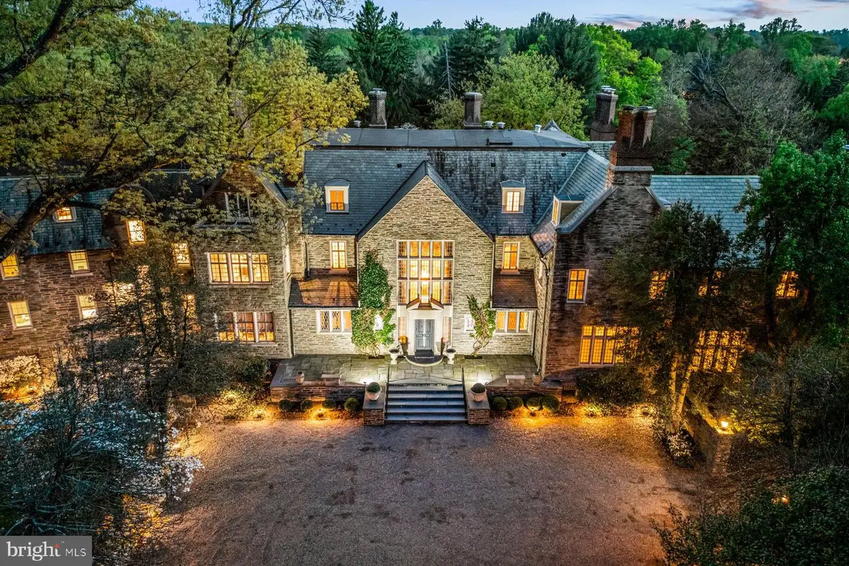 Ravenscliff, Wayne, PA 19087 - #1