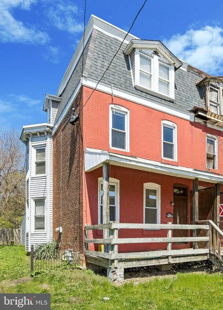 2706 W 7th St, Chester, PA 19013 - #1