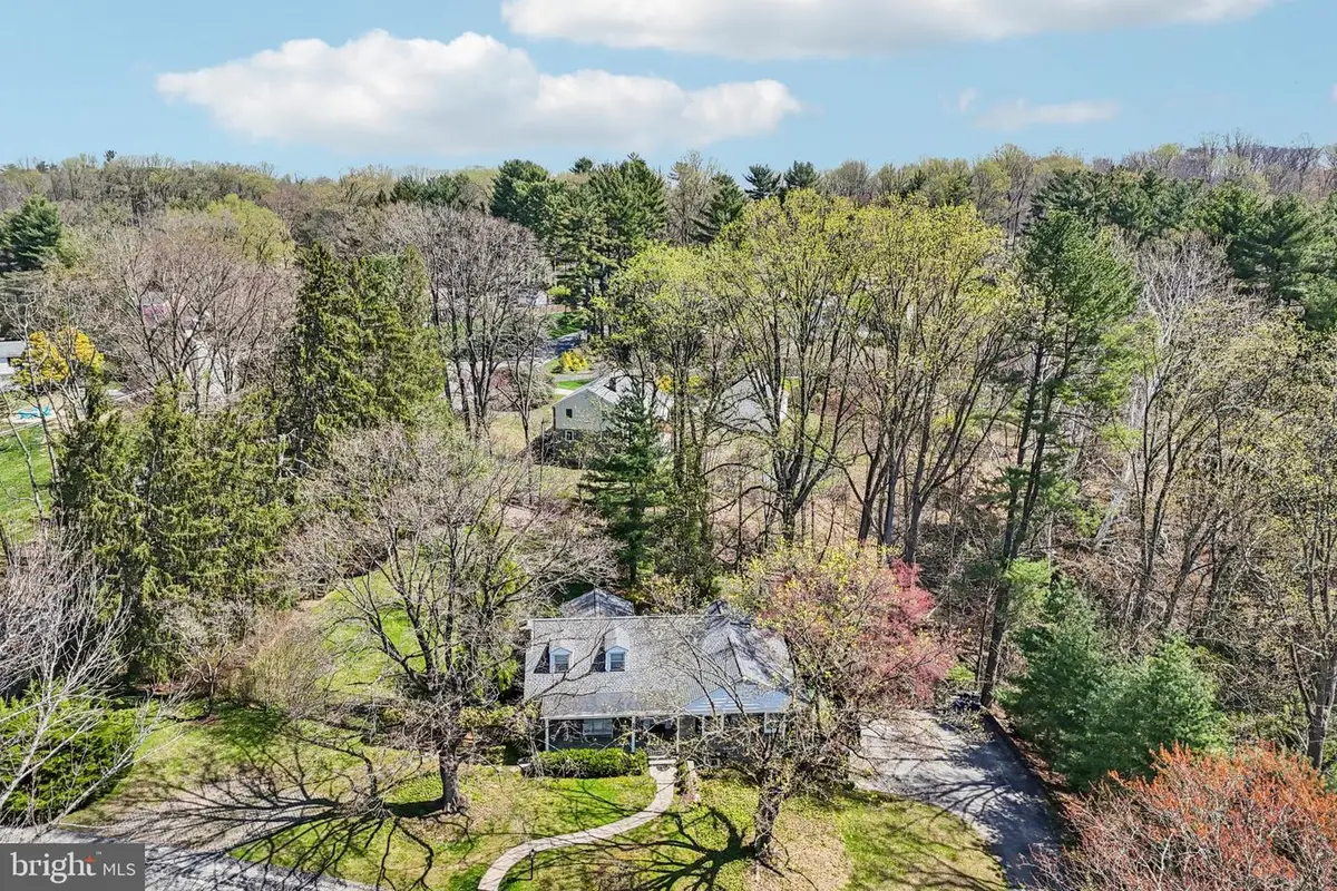 380 Sycamore Mills Rd, Media, PA 19063 - #1